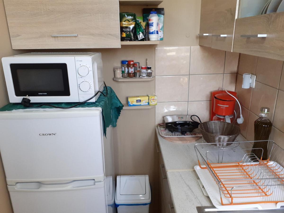 Top Floor On Villa, 3' From Center, By The Sea! Host Is Efi Kwsta Preveza Ngoại thất bức ảnh