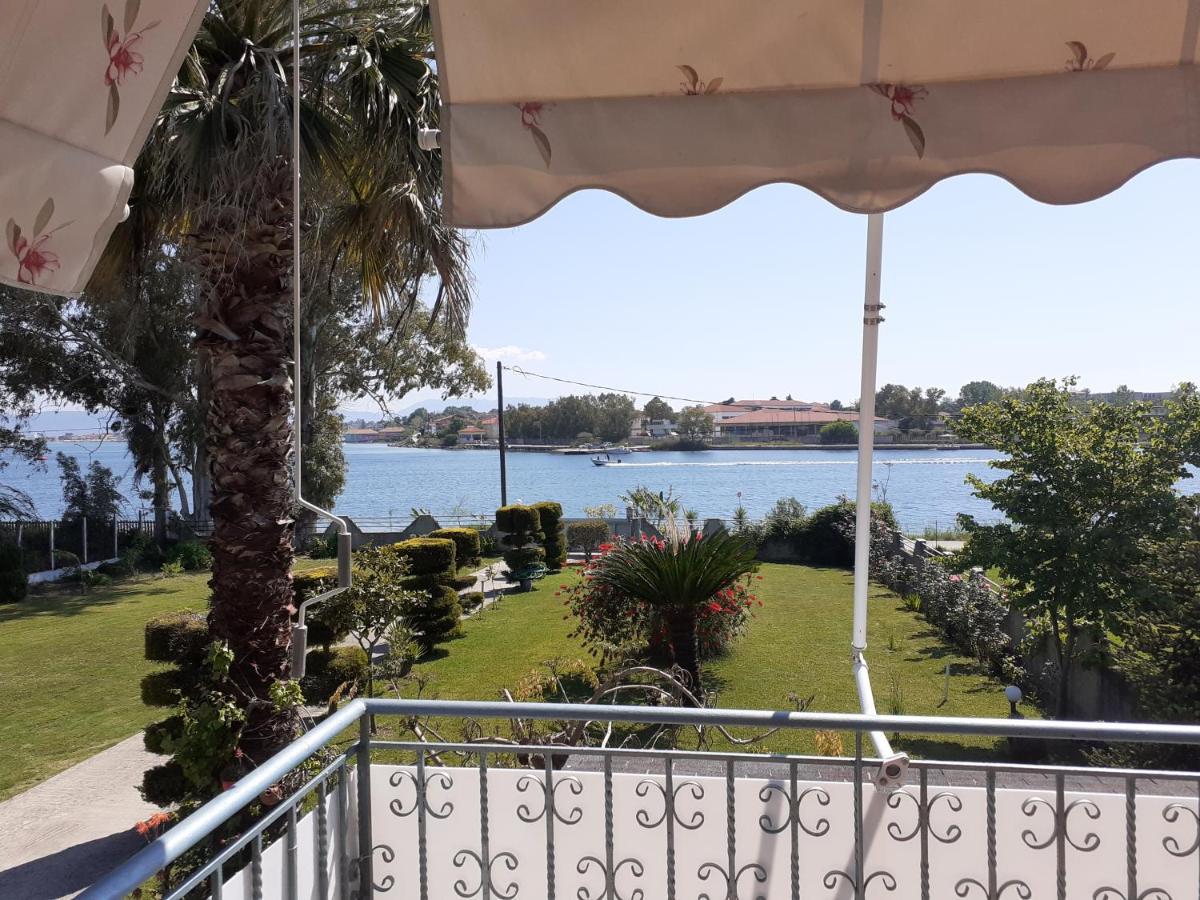 Top Floor On Villa, 3' From Center, By The Sea! Host Is Efi Kwsta Preveza Ngoại thất bức ảnh