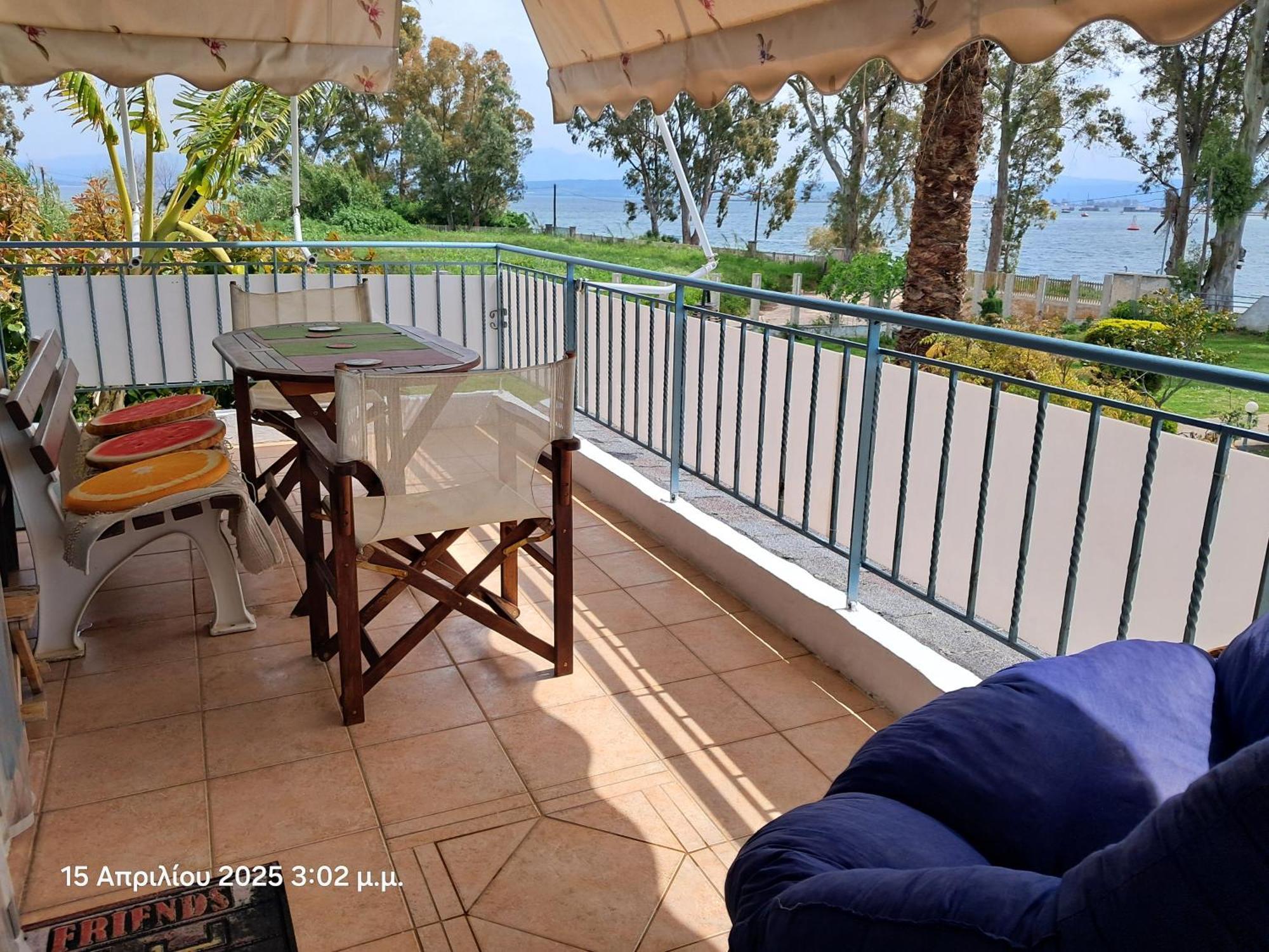Top Floor On Villa, 3' From Center, By The Sea! Host Is Efi Kwsta Preveza Ngoại thất bức ảnh